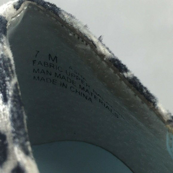 Rampage Asha Platform Block Heels Womens 7 M Gray Leopard Print Embroidered Rose - Picture 5 of 12